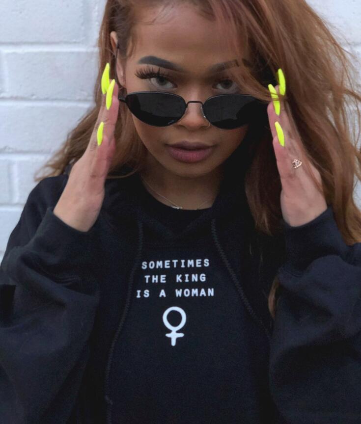 Clovoshop SOMETIMES THE KING IS A WOMAN Hoodie - Cotton Comfort