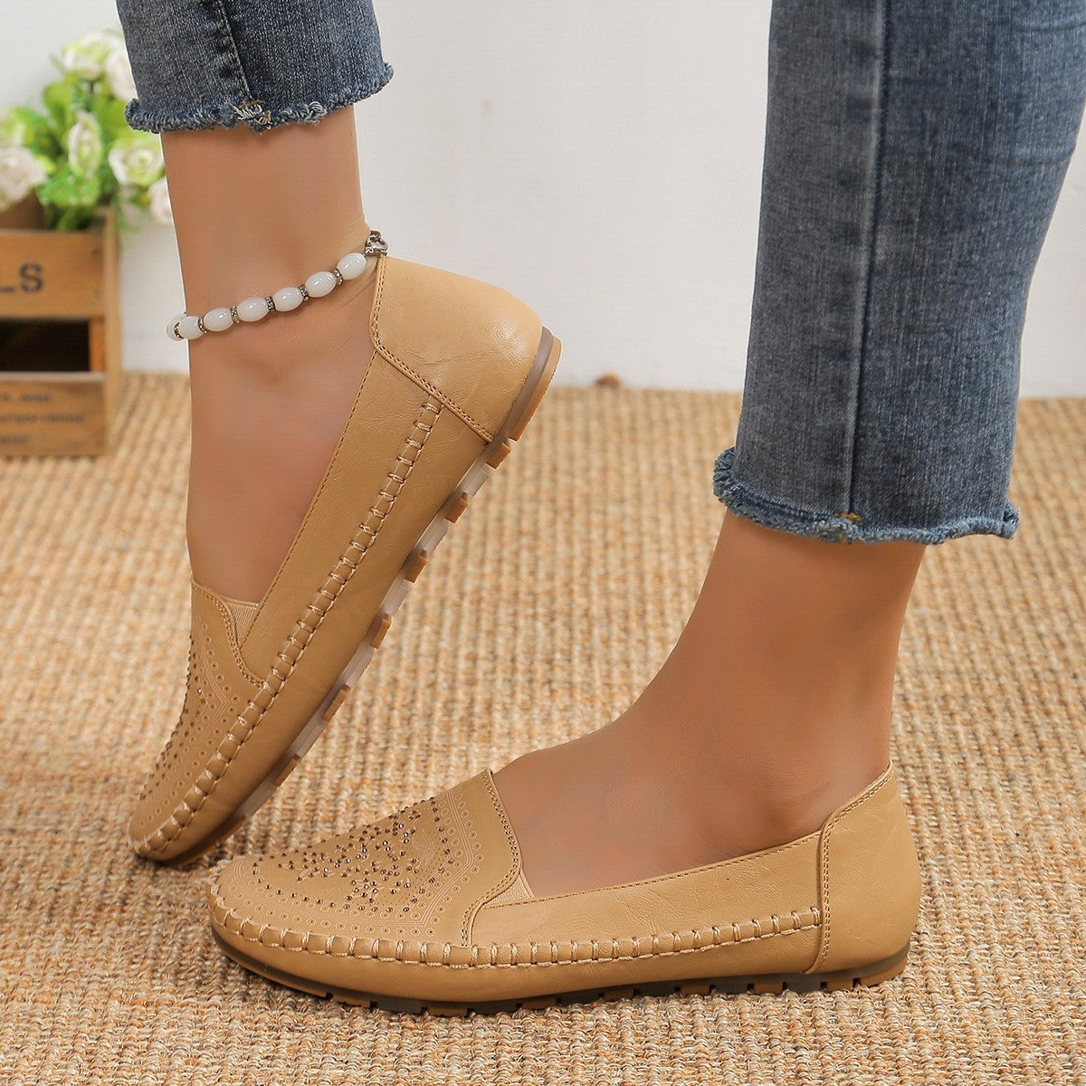Clovoshop Handmade Stitching Gommino Casual Women's Shoes - Solid Color Board Shoes