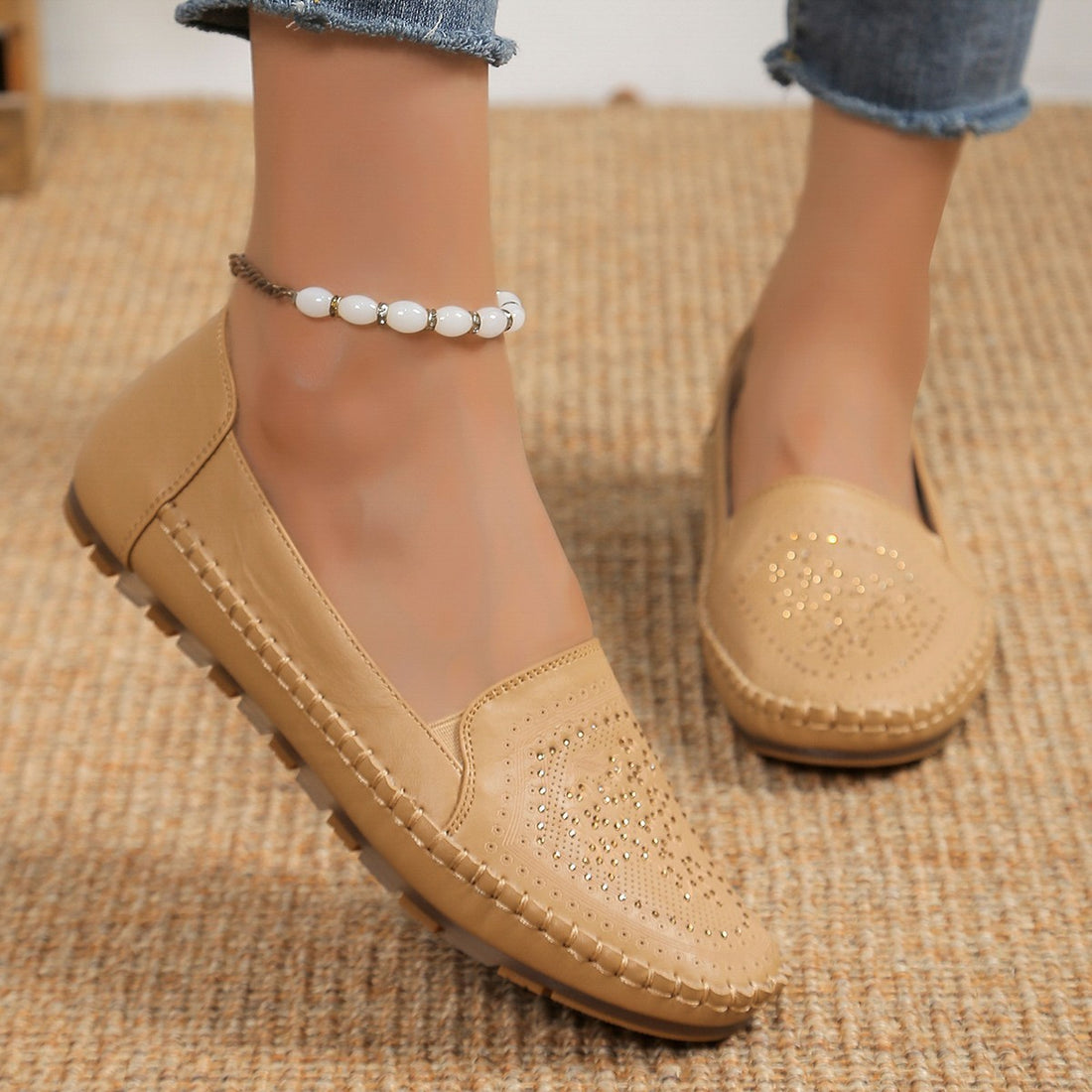 Clovoshop Handmade Stitching Gommino Casual Women's Shoes - Solid Color Board Shoes
